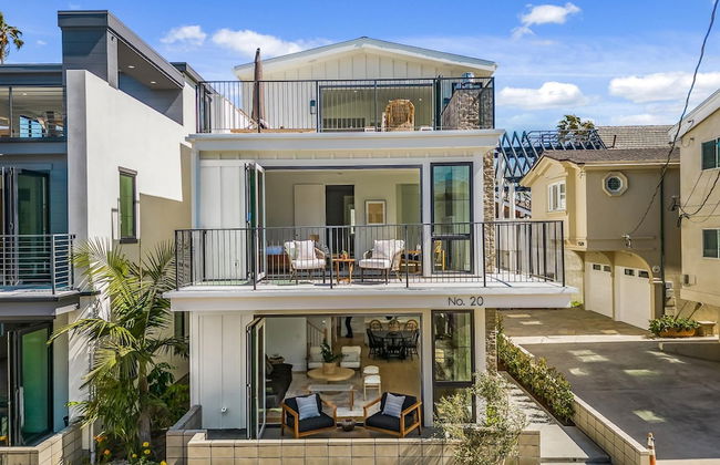 Beach Paradise Stunning 3-story in Long Beach! - Foto 45