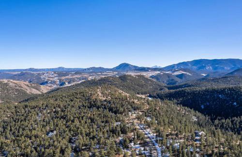 Pine Perch ~ Cozy Mountain Cabin w/ Views - Foto 25