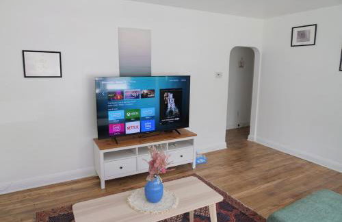 Spacious 4-Bedroom Family Home Sleeps 10 Peaceful Baltimore Suburb - Foto 2