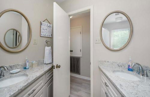 Bama Lake House- 2 Story Boat Dock- Beautiful View - Foto 42