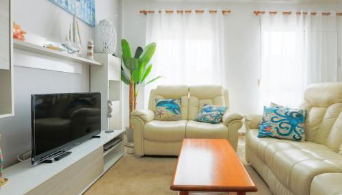 Sunny Seaside Getaway in Mar Menor - Foto 1