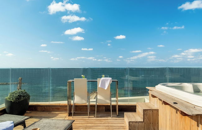 Rooftop Jacuzzi Penthouse by Sea N' Rent - Foto 18