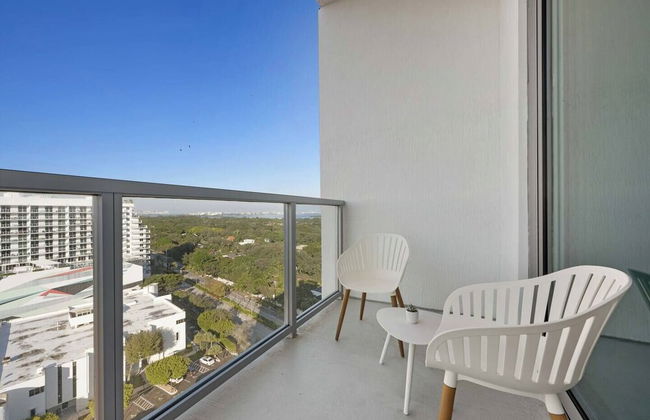 Modern Condo in Design District - Photo 49