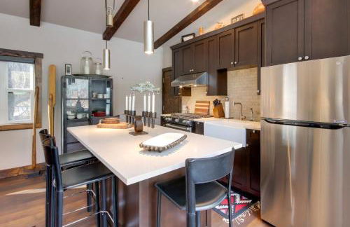 Hike, Fish and Bike Mc Leod Home with Fire Pit - Foto 11