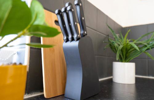 Spacious 3 Bed Flat-Free Parking-by Holiday Homes - Foto 22