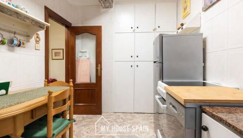 MyHouseSpain - Amplio piso cerca del centro - Foto 3