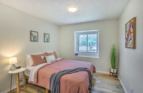 Modern Boho Gem Yard and 10 Mi to Baxter Arena - Foto 18