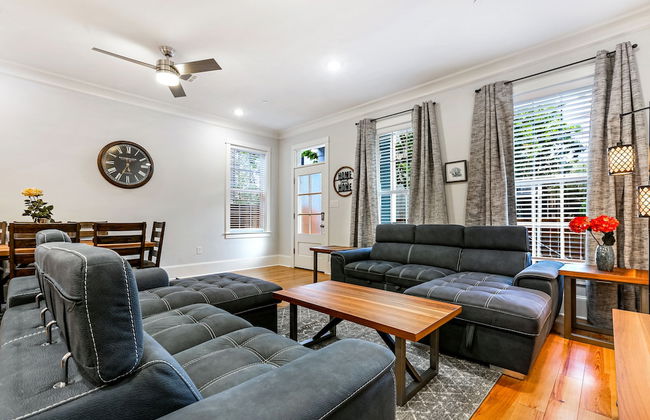 Chic Urban Retreat with Pool Steps to Bourbon St - Photo 22