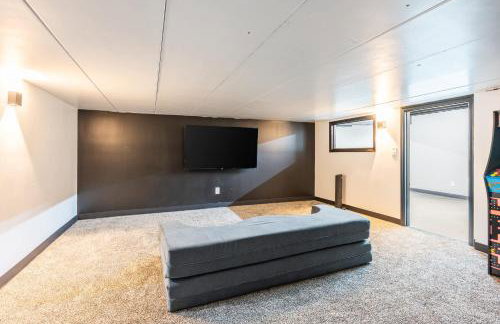 Private 4BR Estate on 11 acres, Game Room, Near Hospitals & Casino - Foto 36