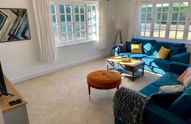 Idyllic Country Retreat With Wow Views & Lush Pool - Foto 30