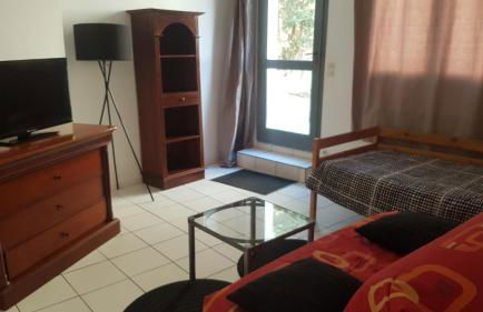 appartement simple entier avec cour pour 2 a 7 personnes - Photo 8