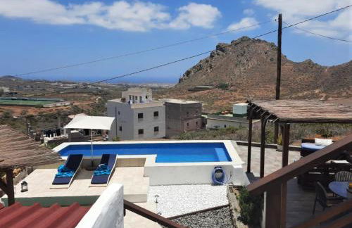 Charming Holiday Home in Arona with Private Heated Pool - Foto 34