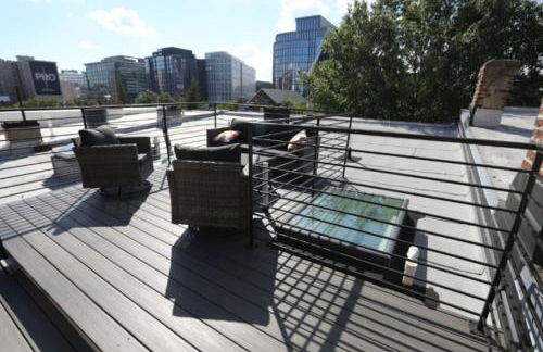 Sleeps 12 Downtown Entire home with rooftop - Foto 4