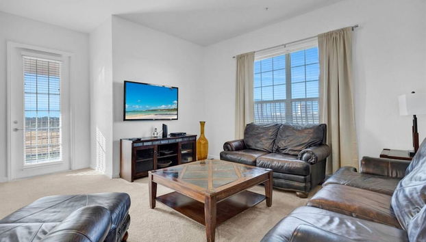 Lrg Condo w Scenic Patio Views - Next to Occc - Foto 2, Habitación