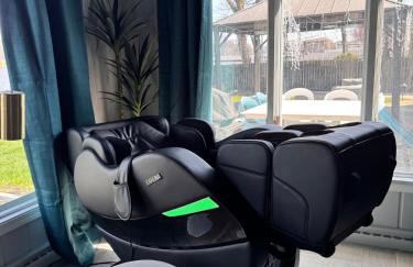 Waterfront Home with Arcade, MassageChair, Firepit, Infinity Game Table - Foto 23