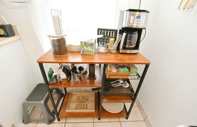 3 Bedroom 2 Bath Home Close to ND w Fire pit 1155 - Foto 12