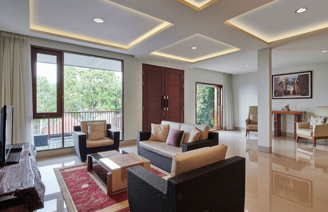 Kirei Mountain View 7BR Villa with a Private Pool - Photo 16