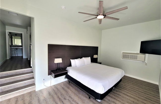 Edge-O-Dells Resort - 21 and Older - Photo 12