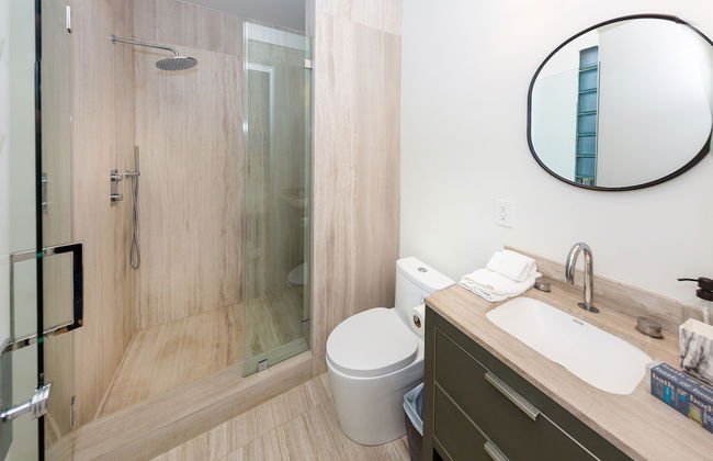 Dream Beverly Hills Mansion W. Pool - Photo 18