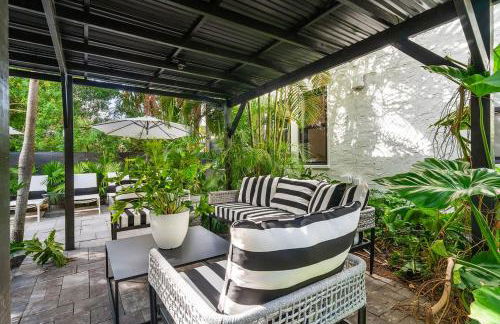 Hacienda Flamingo Unit 3 - Modern 1BR Hideaway with Double Queen Beds - Foto 18