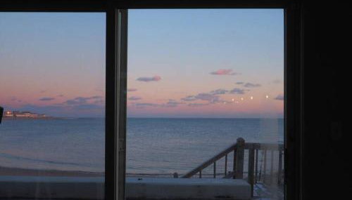 Casa al Mare Beachfront Retreat King Bed Near Yale - Foto 3