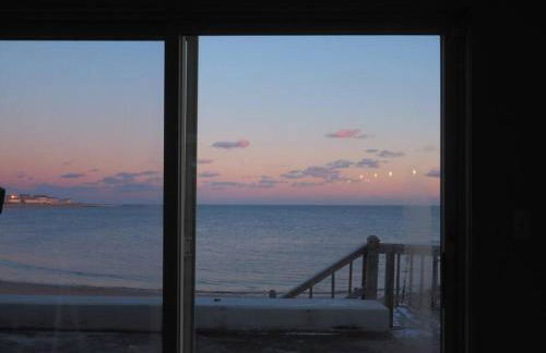 Casa al Mare Beachfront Retreat King Bed Near Yale - Foto 3