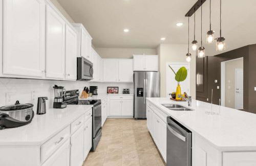 Enchanted Clermont Getaway 8BD Villa for groups - Foto 10