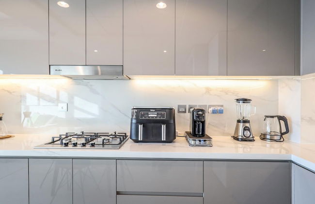 Elite LUX Holiday Homes - Skyline Oasis One Bedroom Premium Apartment in Al Jaddaf - Photo 17