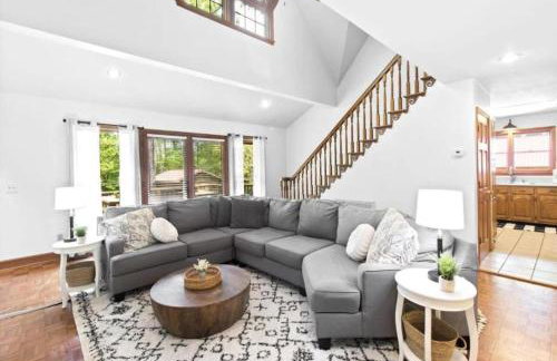 Wooded Retreat with game area and hot tub - Foto 40