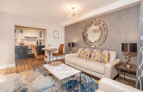 8 Blue Bridge- Elegant and Luxurious 1 Bedroom Apt- Free Parking - Photo 7