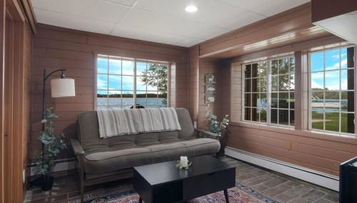 1BR Fife Lake Haven with Fire Pit & Hot Tub - Foto 5