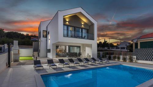 Villa Pine - Foto 1, sunbed