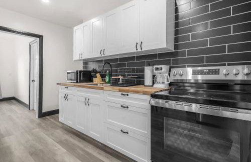 Charming 4BR Niagara Apartment Great Location - Foto 9