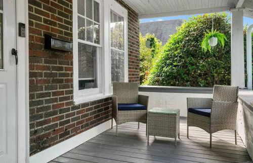 Entire Spacious Home Near DC - Photo 27