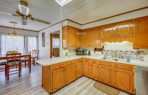 Family Home with Yard - 5 Mi to Jackson State Campus - Foto 6