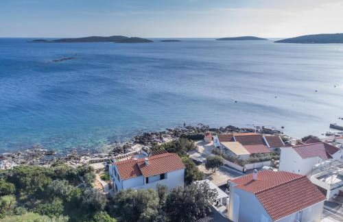 Seafront Suites Maja - Photo 57