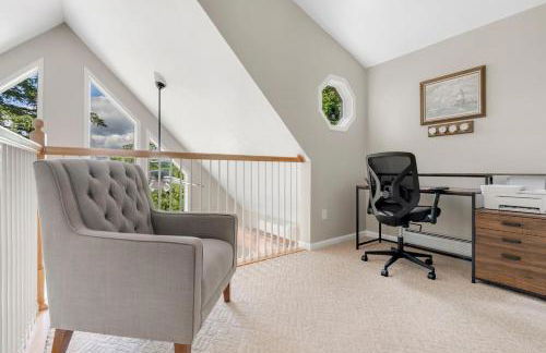 Waterfront Access with Kayaks Private Deck and a Firepit - Photo 51