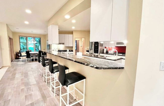 Spacious 4 BDR Home in Desirable Abbey Springs! - Foto 13