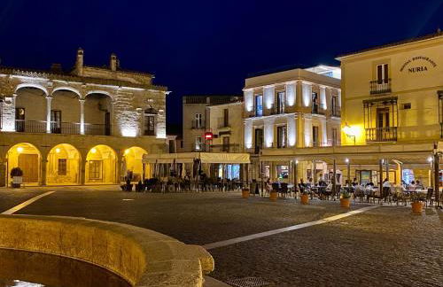 Apartamentos El Patio, Plaza Mayor Trujillo - Photo 29