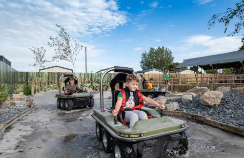 The Retreat - An Luxurious Caravan in Towyn, Wales - Photo 30