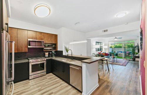 Fairfax District Chic City Oasis 2 BR Apt with Den 136 - Foto 21