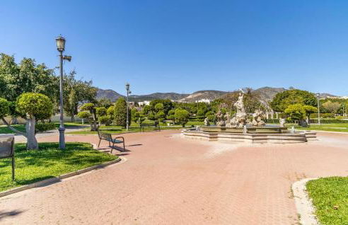 Awesome Apartment In Torremolinos - Foto 28