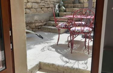 A fleur de rue appartement climatisé Uzès centre - Foto 15