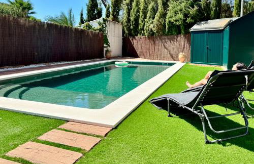 Casa familiar junto al lago con zona de juegos, cine y BBQ - Foto 1