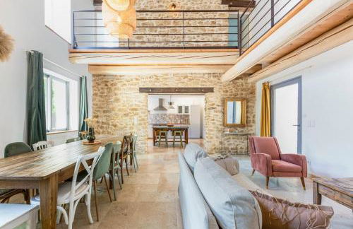 La Bastide du Père Mathieu Jacuzzi couvert et Piscine - Foto 39