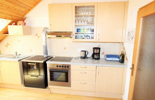 Cozy Apartment in Köttmannsdorf near Lake - Photo 8