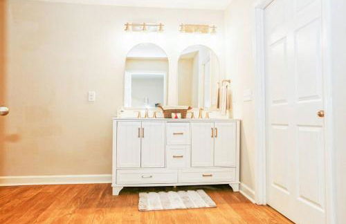 Farm Lodge with Beautiful Open Floor Plan - Foto 7