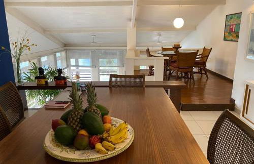 Vista dos sonhos na beira do mar de Angra com pier - Foto 11