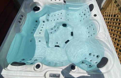 2 Bedroom Logan Ohio Hot Tub - Foto 18