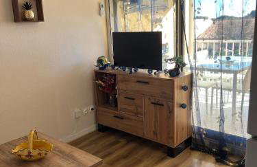 2 bedroom apartment, sleeps 4 - Photo 1